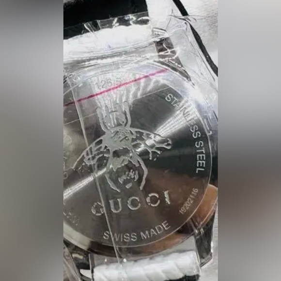 GUCCI G-Timeless Mother of Pearl Diamond Quartz Dial Ladies Watch-NEW! - Picture 6 of 7